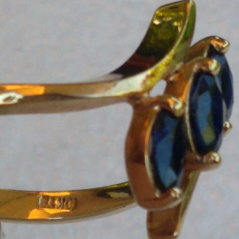 ANTIQUE UNTREATED NATURAL Sapphire 10K Gold Ring - Picture 8 of 8